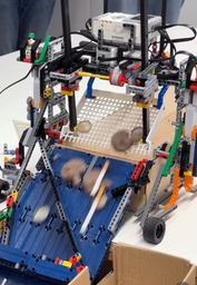 Müllsortierer mit Lego-Antrieb