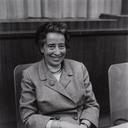 schwarz-weiß Porträt von Hannah Arendt